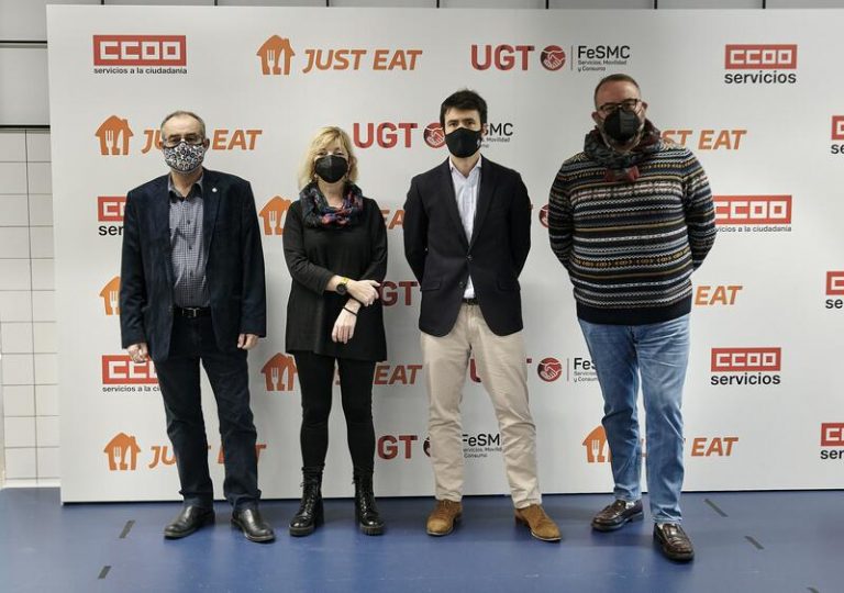 Just Eat firma con los sindicatos el primer convenio de empresa del sector del reparto de comida a domicilio