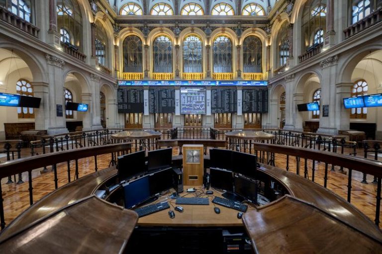 Las compraventas de acciones de 57 cotizadas estarán gravadas por la 'tasa Tobin' en 2022