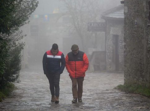 La niebla pondrá hoy en riesgo a seis provincias y soplará viento fuerte en Galicia y el golfo de Cádiz La niebla pondrá hoy en riesgo a seis provincias y soplará viento fuerte en Galicia y el golfo de Cádiz