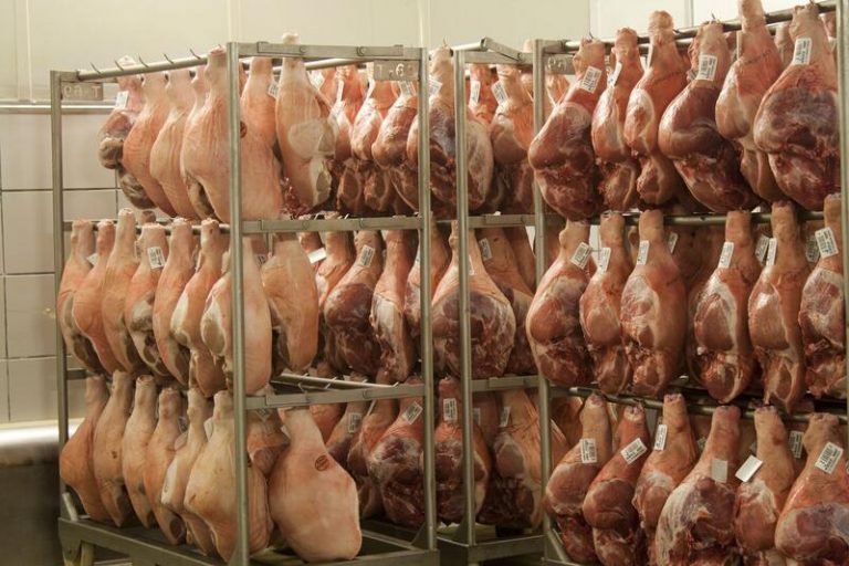 Firmado convenio de las industrias cárnicas para 100.000 empleados