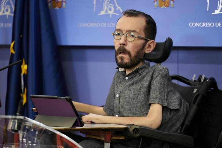 Echenique cree que el PP convoca elecciones en Castilla y León para de acabar con Cs