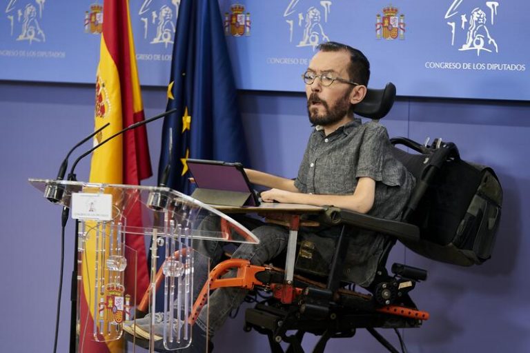 Echenique cree que Juan Carlos I debería ser juzgado si regresa a España