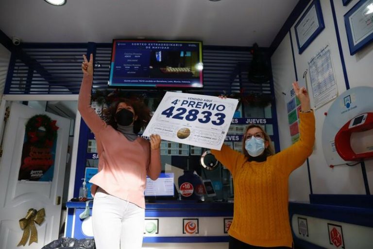 El 42.833, primer cuarto premio, deja 60.000 euros en Málaga