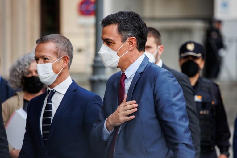 El Gobierno aprobará este miércoles la vuelta de la obligatoriedad de mascarillas en exteriores
