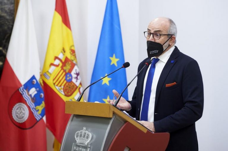 Cantabria adelantará al lunes el semáforo Covid y las medidas se aplicarán el martes