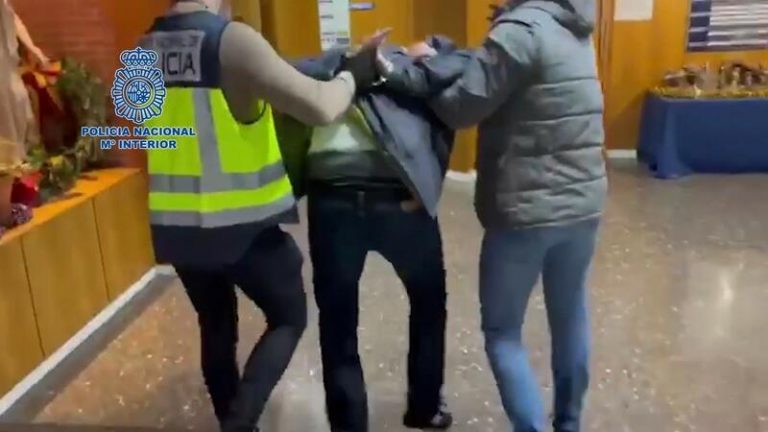 Detenido por agredir a un niño en Chamartín no declara ante la Policía por sus facultades mentales alteradas