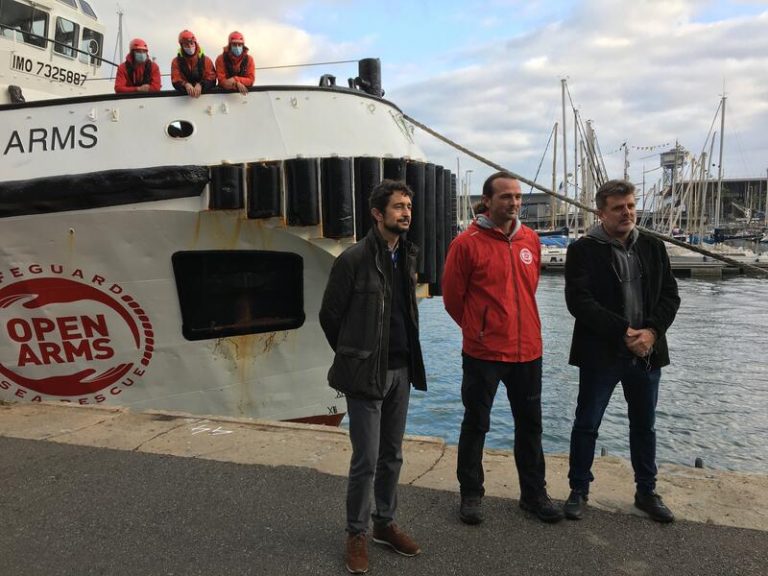 El 'Open Arms' tendrá puertas abiertas y visitas guiadas en el Puerto de Barcelona en Navidad