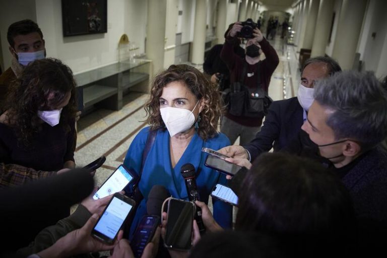 Hacienda ingresa 454 millones con las tasas 'Tobin' y 'Google'