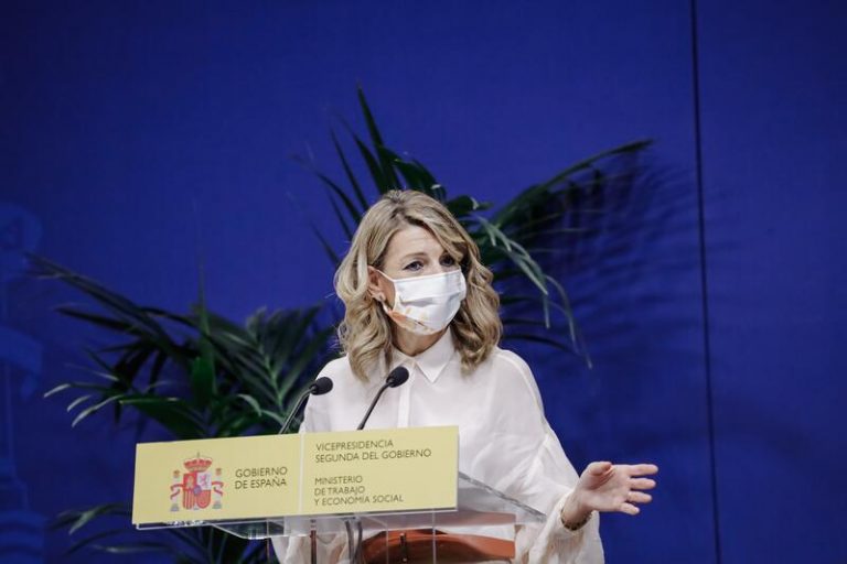 Díaz defiende la reforma laboral como un 