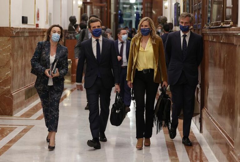 'Génova' busca que Vox no 