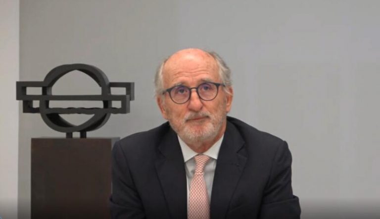 Brufau apuesta por el modelo híbrido de trabajo a largo plazo