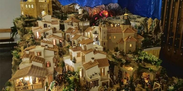 Una iglesia de Madrid recrea el volcán en su belén para 