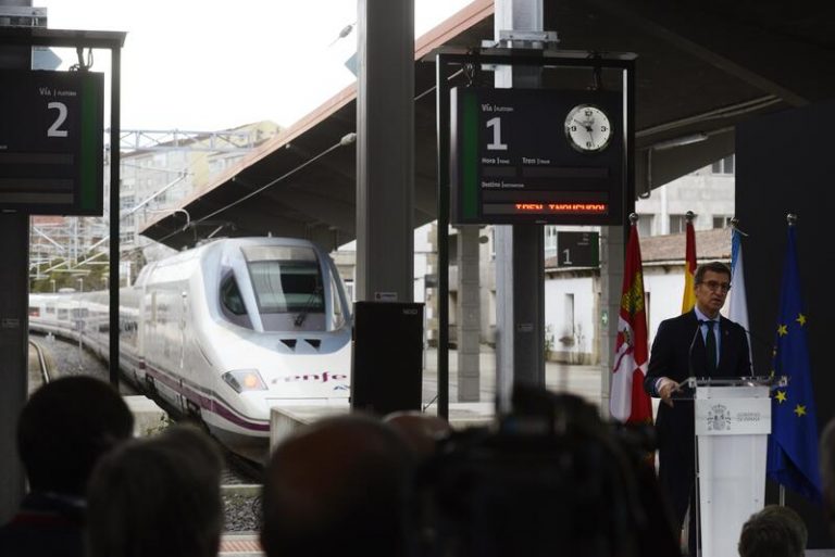 Los maquinistas piden a la Agencia de Seguridad Ferroviaria rectificar un procedimiento del AVE a Galicia
