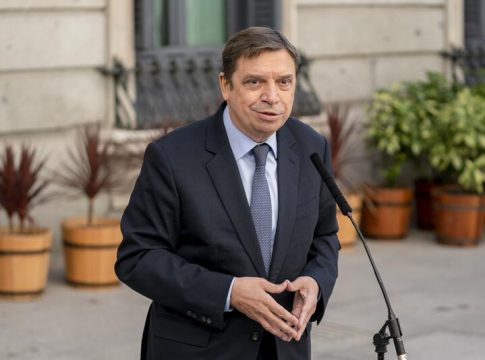 España remite hoy a Bruselas el Plan Estratégico para la PAC, dotado con 47.724 millones hasta 2027 España remite hoy a Bruselas el Plan Estratégico para la PAC, dotado con 47.724 millones hasta 2027