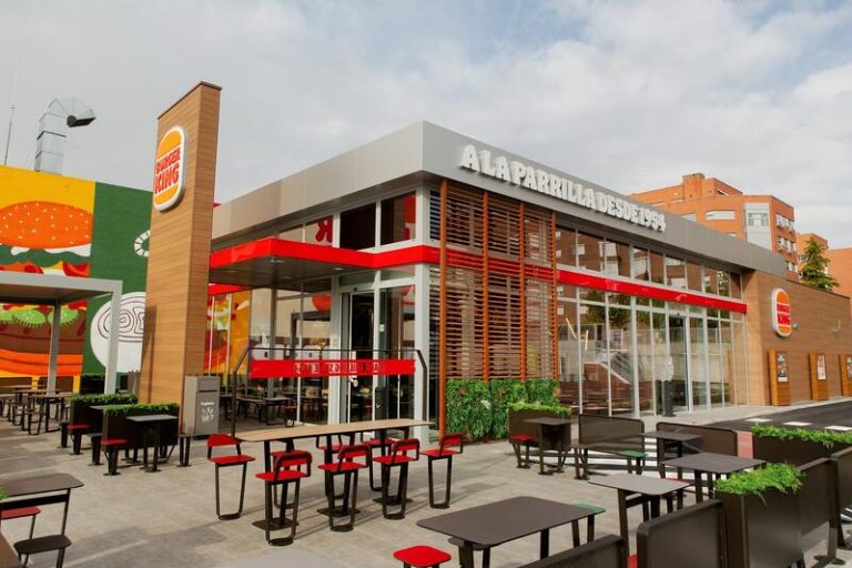 Burger King España cierra 2021 con casi 900 restaurantes tras la apertura de 40 nuevos locales