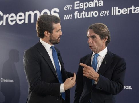 FAES avala la estrategia de CEOE de FAES avala la estrategia de CEOE de