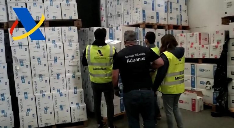 Desarticulada una organización dedicada al contrabando de tabaco con destino a países europeos