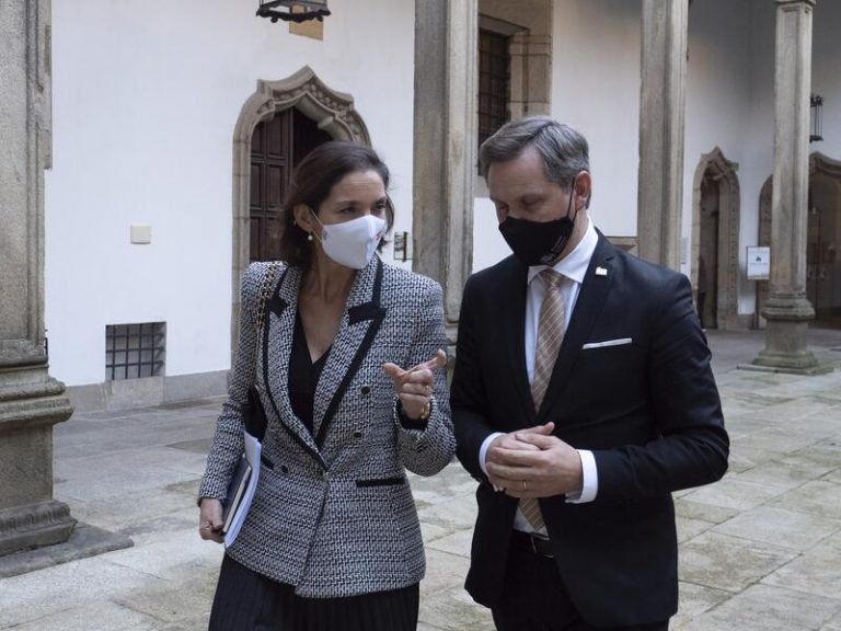 Maroto pide prudencia pero ve España como 