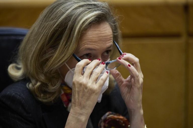 Economía fija entre las primeras acciones de 2022 aprobar el Perte en español