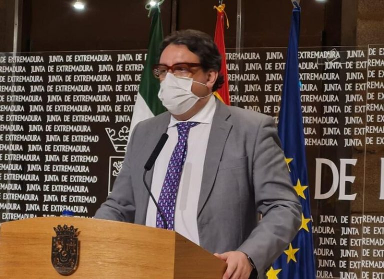 Extremadura tomará medidas restrictivas si suben los ingresos hospitalarios