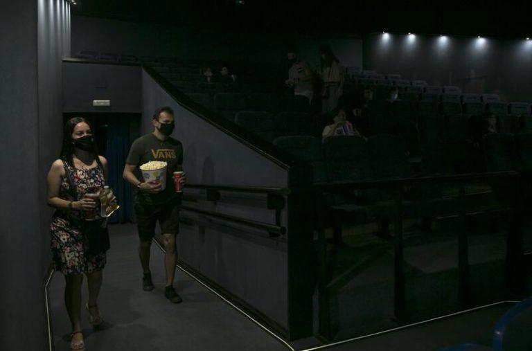 Los exhibidores de cine, 