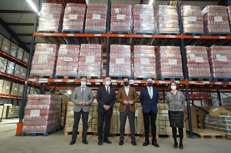 Moreno: La Junta ha destinado más de 60 millones para atender a quienes más lo necesitan