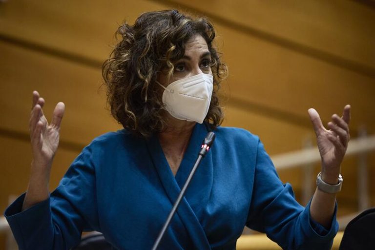 Sociedades, planes de pensiones y matriculación, entre las subidas fiscales en 2022