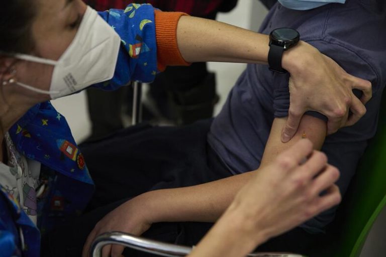 Madrid dejará de establecer cuarentenas ante casos esporádicos de Covid-19 en centros educativos