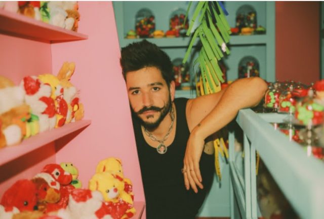 Camilo de 'Pesadilla' en su nuevo single 3 Camilo pesadilla