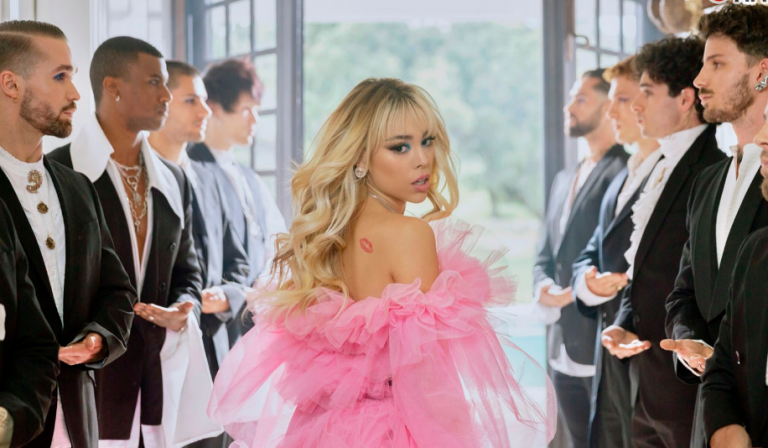 Danna Paola en 'Kaprichosa', su nuevo vídeo