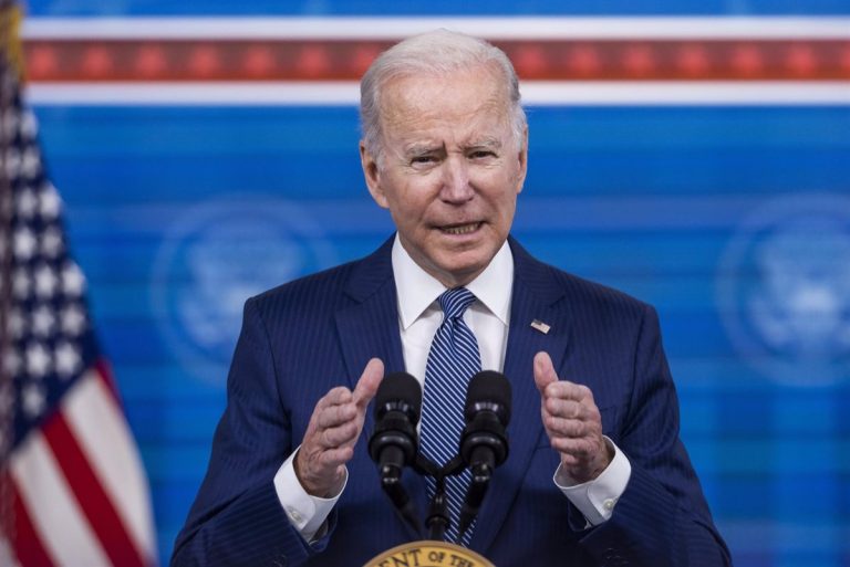 El paro de EEUU baja cuatro décimas en noviembre, hasta el 4,2%