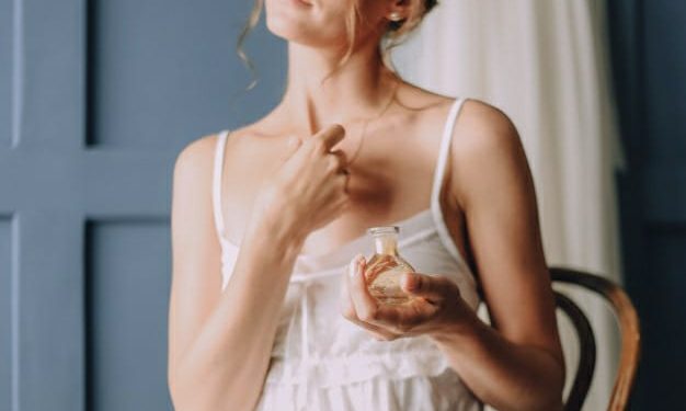 El truco para que tu perfume te dure 24 horas