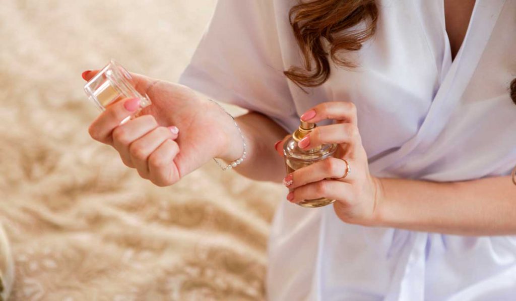 ¿Cuantas horas dura el perfume habitualmente en la piel?