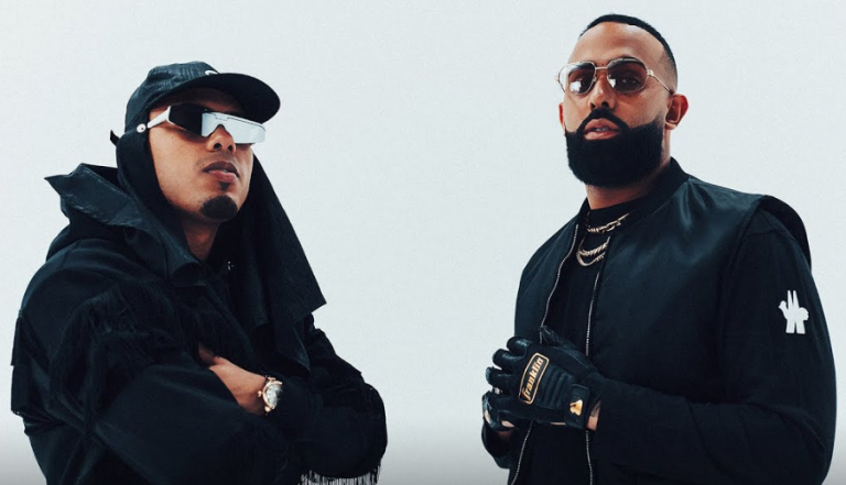 Eladio Carrión con Myke Towers en 'Jóvenes Millonarios'