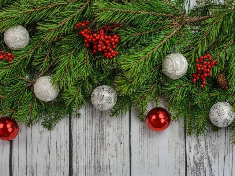 Esta es la app que te dice cómo y cuántos adornos navideños usar en tu árbol de Navidad