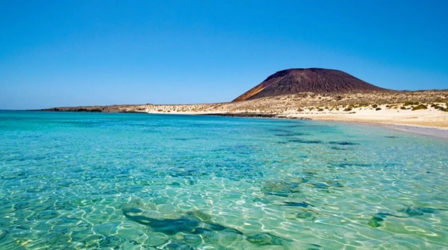Esta es la playa española que sale en La historia interminable 18 ¿Quiénes más han filmado escenas en esta playa española?