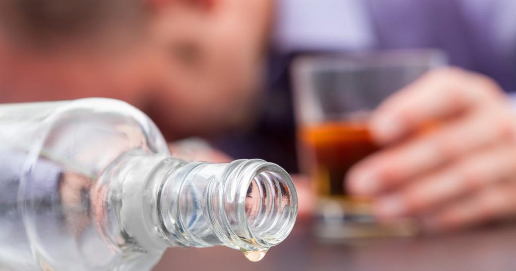 Esta bebida alcohólica incrementa las probabilidades de sufrir cáncer 119 Siempre es necesario acudir a los especialistas