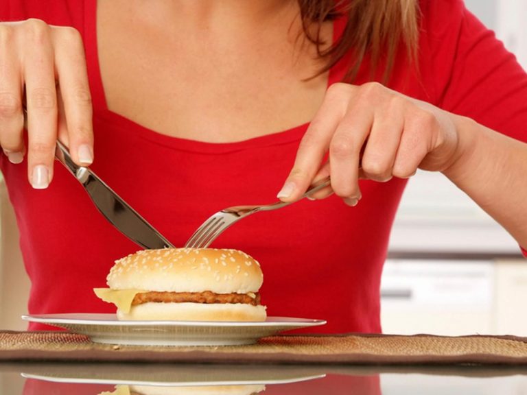 Estos alimentos no debes tomarlos si te vas de viaje