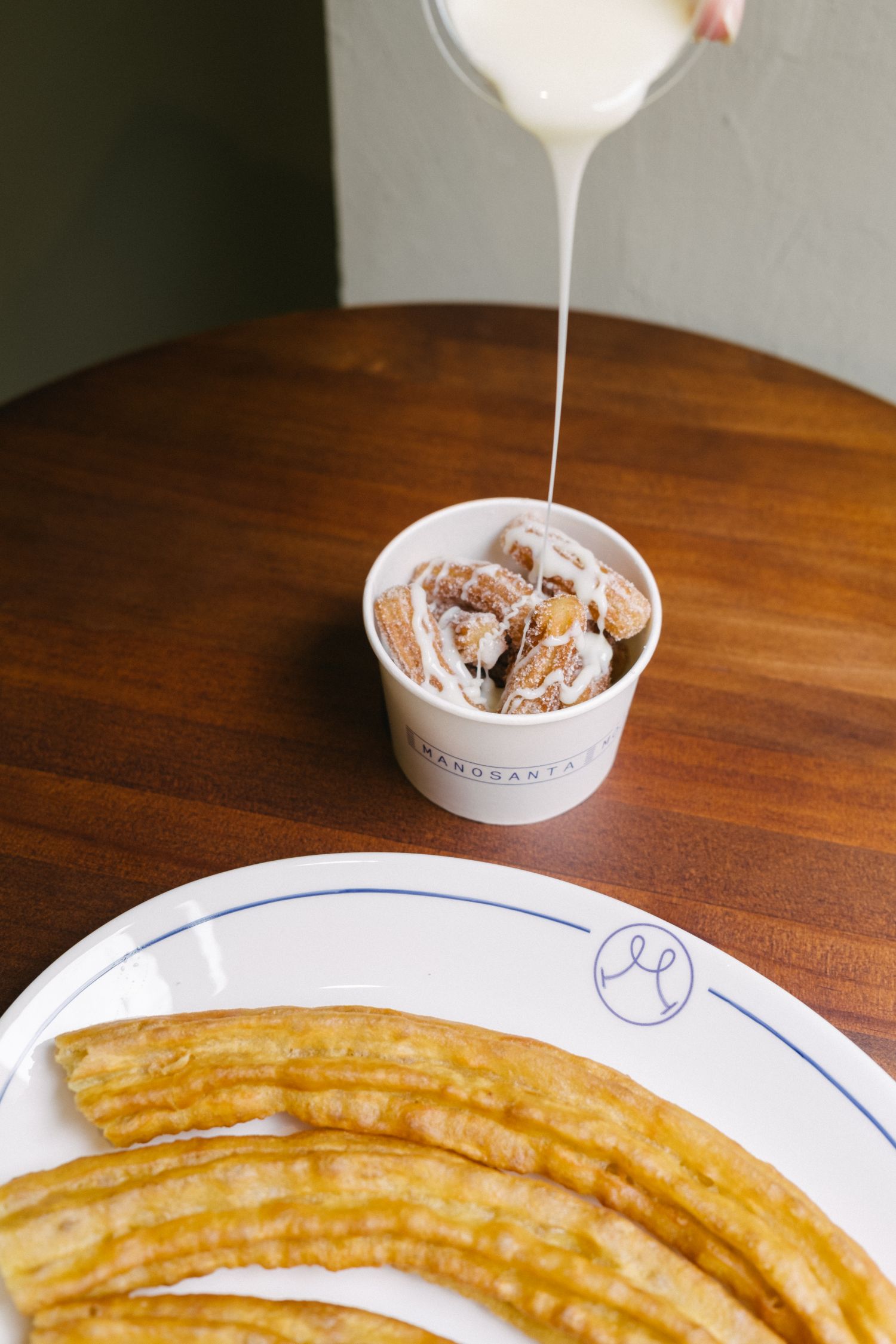 Manosanta: el nuevo templo gastronómico donde rendir culto al churro 2 Madrid