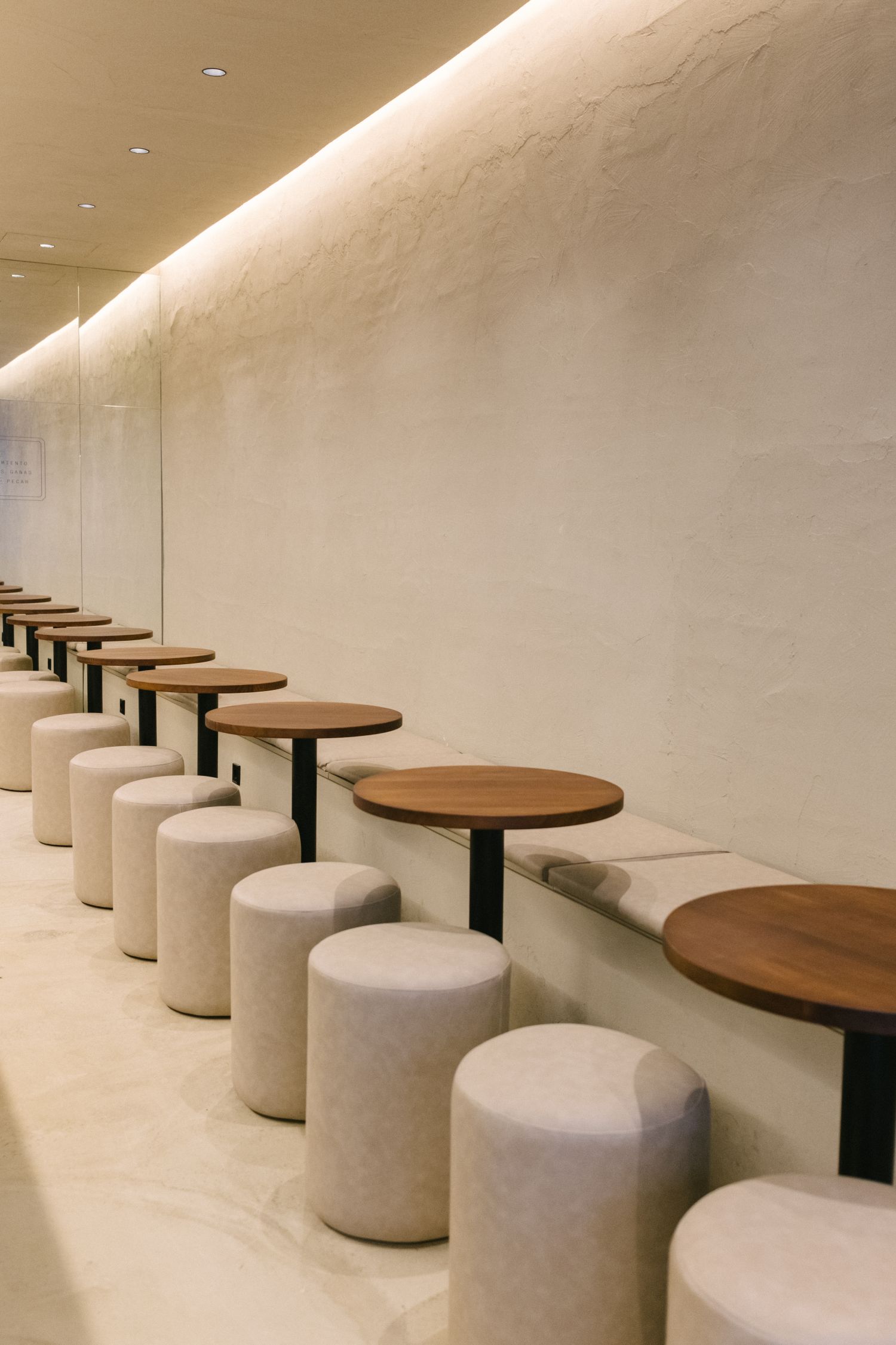 Manosanta: el nuevo templo gastronómico donde rendir culto al churro 5 Madrid