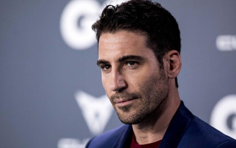 Belinda y Miguel Ángel Silvestre protagonizan las primeras imágenes de 'Carlota', la nueva serie histórica de HBO Max
