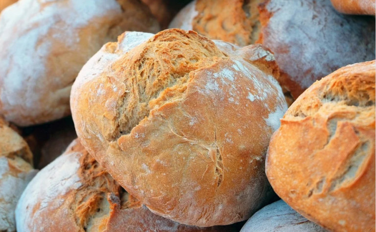 ¿Miga o corteza? Esto es lo que más engorda del pan