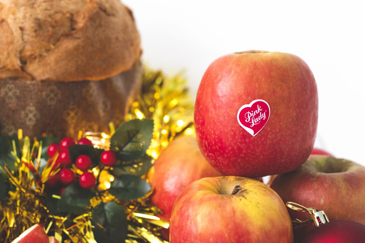 Christian Escribà se une a Pink Lady® para crear el panettone más exclusivo de esta Navidad 3 Escriba