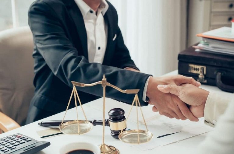 Qué es un funcionario de auxilio judicial