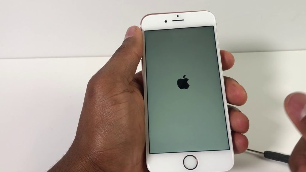 ¿El iPhone cuenta con otro navegador?