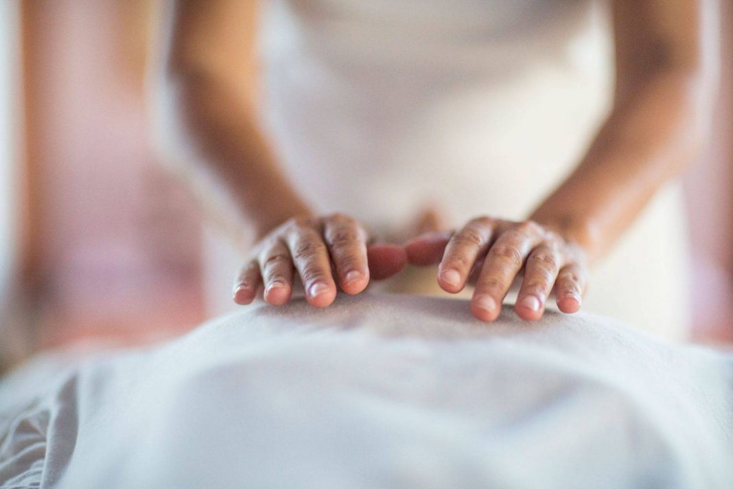 Reiki: Estas son las dolencias y enfermedades que puede curar
