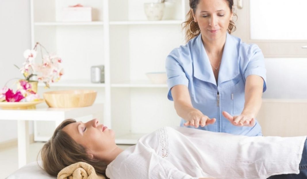 Reiki: Estas son las dolencias y enfermedades que puede curar