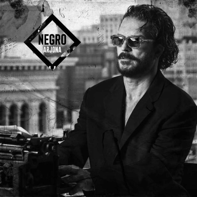 Ricardo Arjona presenta “Negro”, su nuevo álbum 2 Ricardo Arjona negro