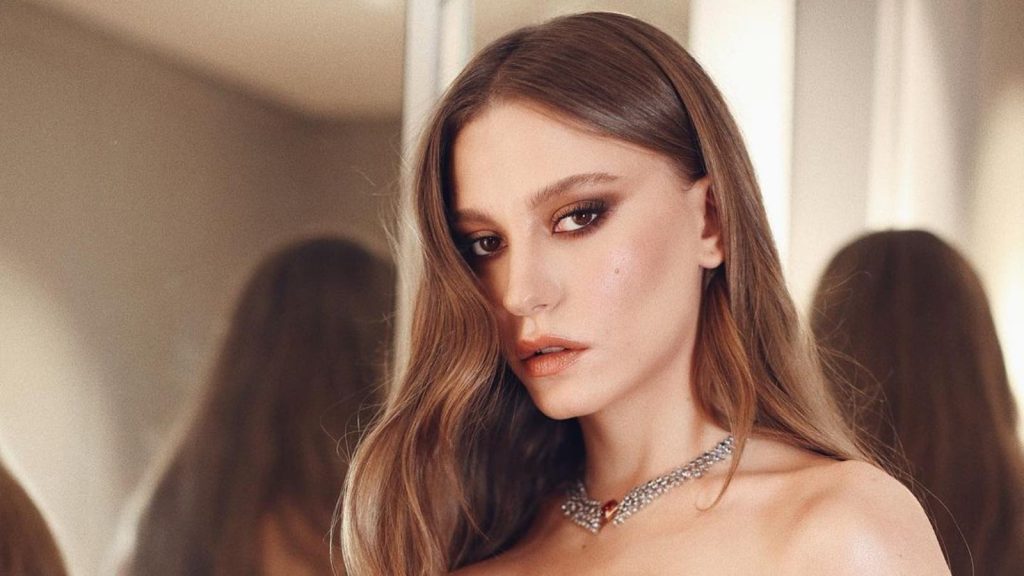 Serenay Sarikaya