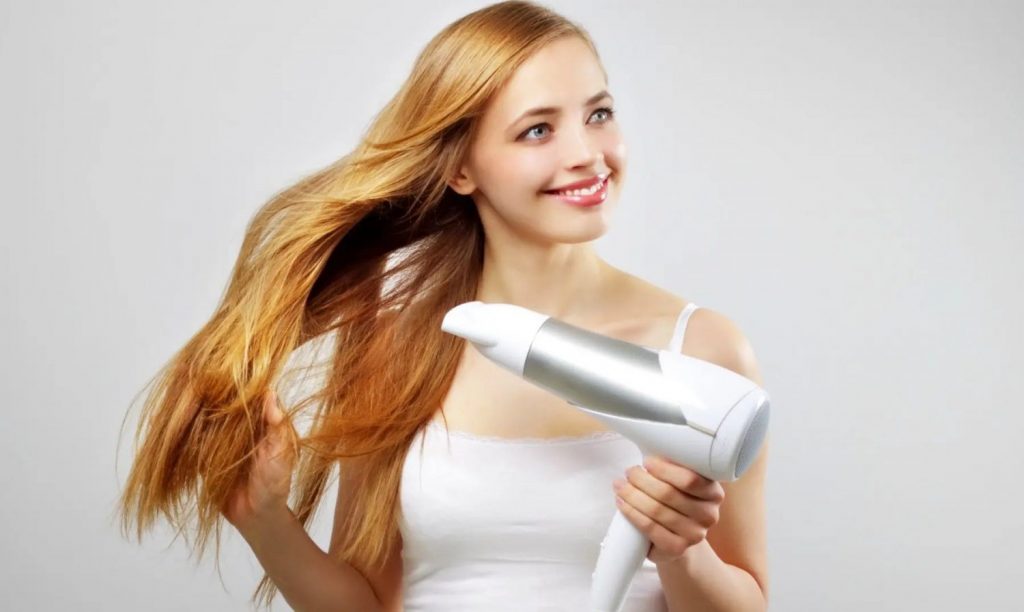 ¿El secador de pelo tiene algunos usos alternativos?